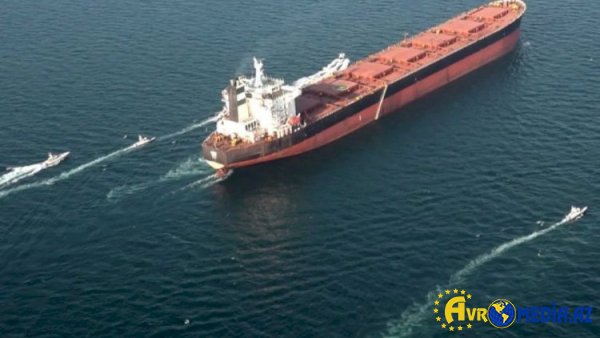 Azərbaycan neftini daşıyan tanker Hörmüz boğazından keçdi