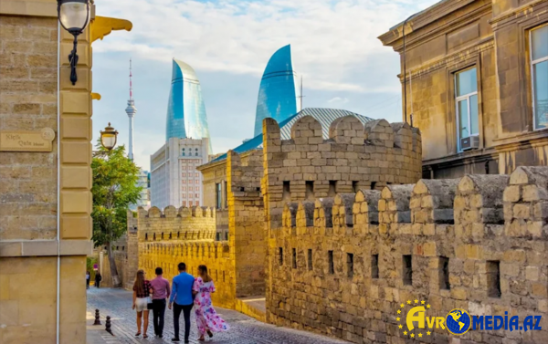 WUF13 ilə bağlı gələn turistlər bu tələbdən azad edildi.