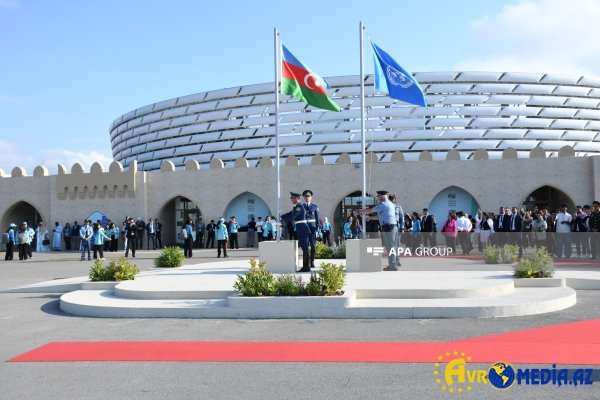 WUF13 Bakıda bayraq endirmə mərasimi ilə başa çatıb.