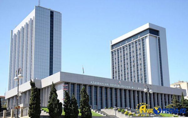 Yaz sessiyası bitir.