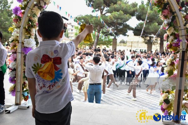 Bu gün Azərbaycanda “Son zəng”dir