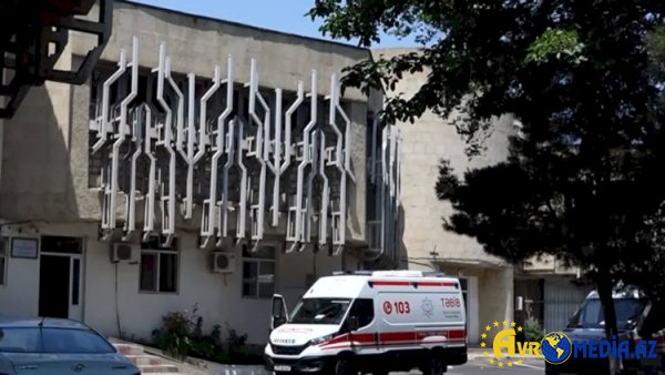 Tibb müəssisəsində işçilərdən pul yığılır?