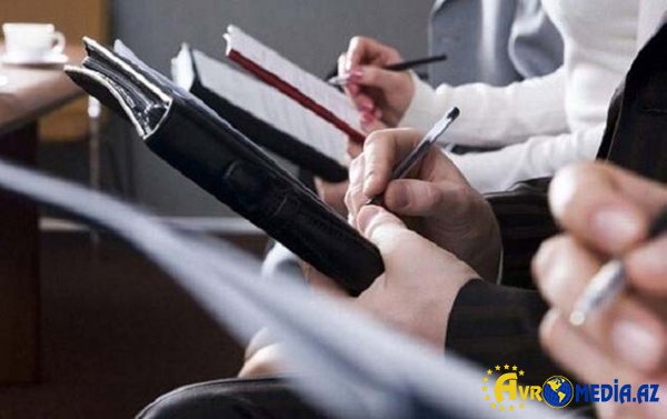 Bu qurumların əsasında media və yayım şurası yaradılır