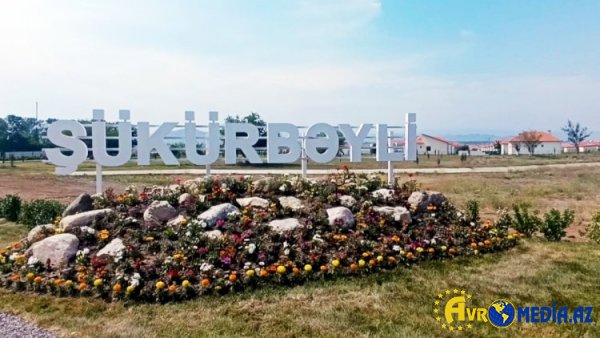 Şükürbəyliyə növbəti köç yola salındı