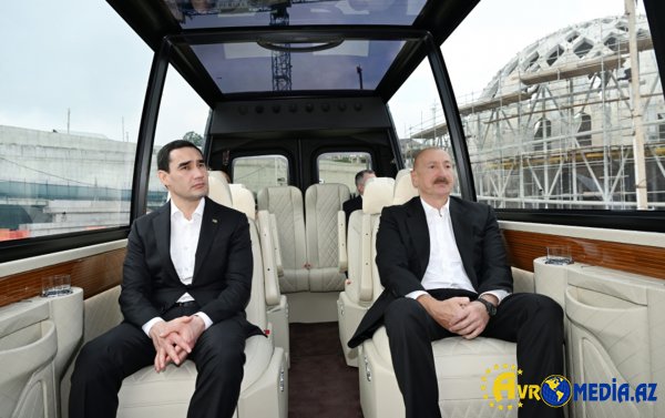 Şuşa məscidində tikinti işləri ilə tanış oldular