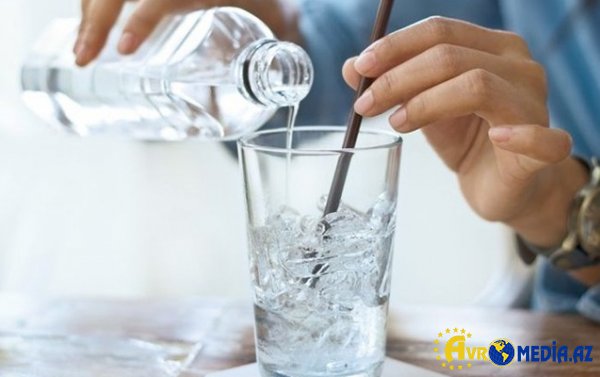 İsti havada soyuq su içməyin, yoxsa...