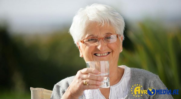 Su içməyi necə vərdişə çevirmək olar? - 5 tövsiyə